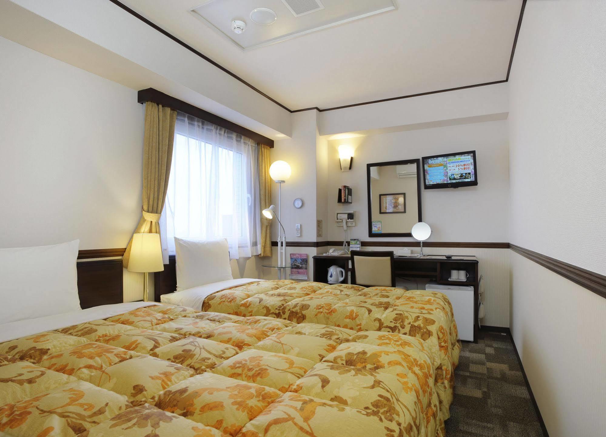 Toyoko Inn Shin-Yamaguchi-Eki Shinkansen-Guchi Exteriör bild