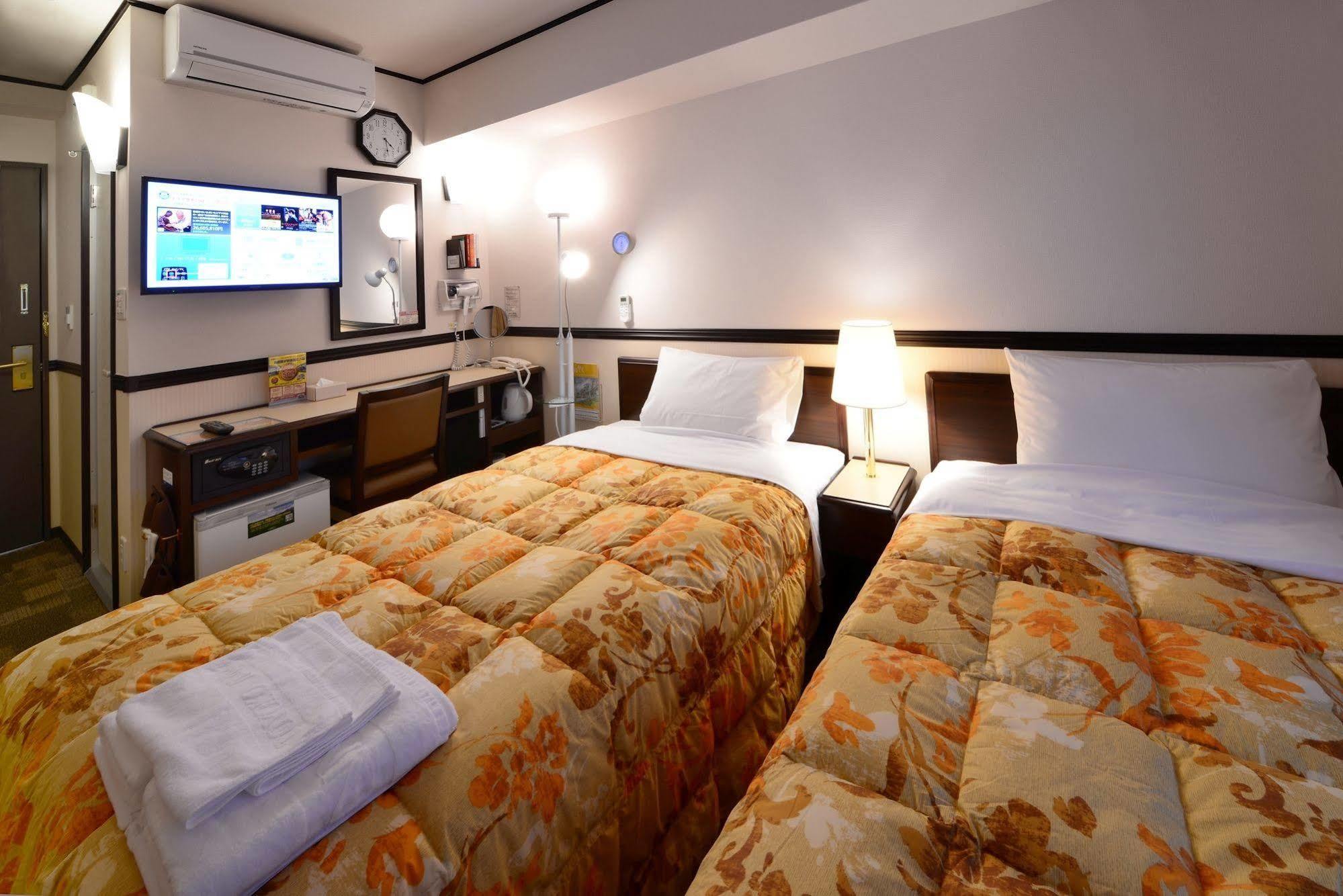 Toyoko Inn Shin-Yamaguchi-Eki Shinkansen-Guchi Exteriör bild