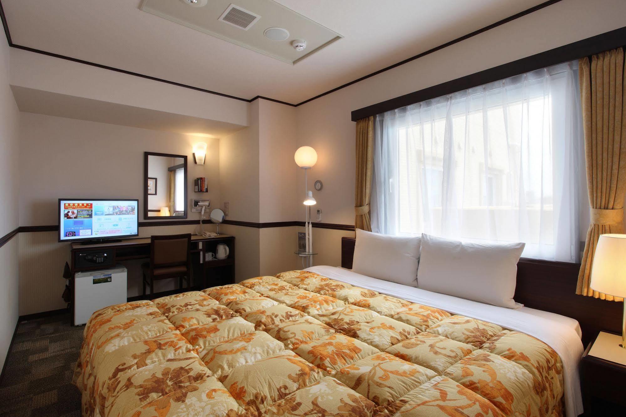 Toyoko Inn Shin-Yamaguchi-Eki Shinkansen-Guchi Exteriör bild